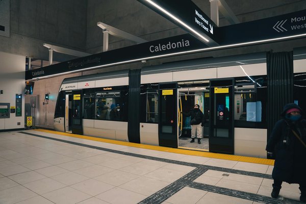 Révélez les Secrets des Incontournables : L'Impact d'un Guide Touristique sur Votre Expérience de Voyage